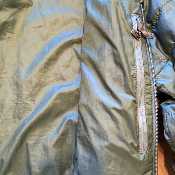 Patagonia Nano Puff Jacket (Small) - Picture 4 of 10
